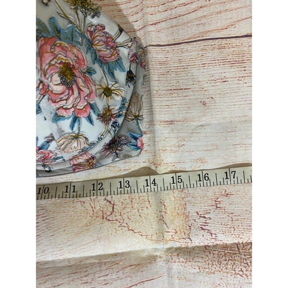 Victoria Secret Women's Underwired Lightly Padded Bra - 38DDD - Picture 6 of 13